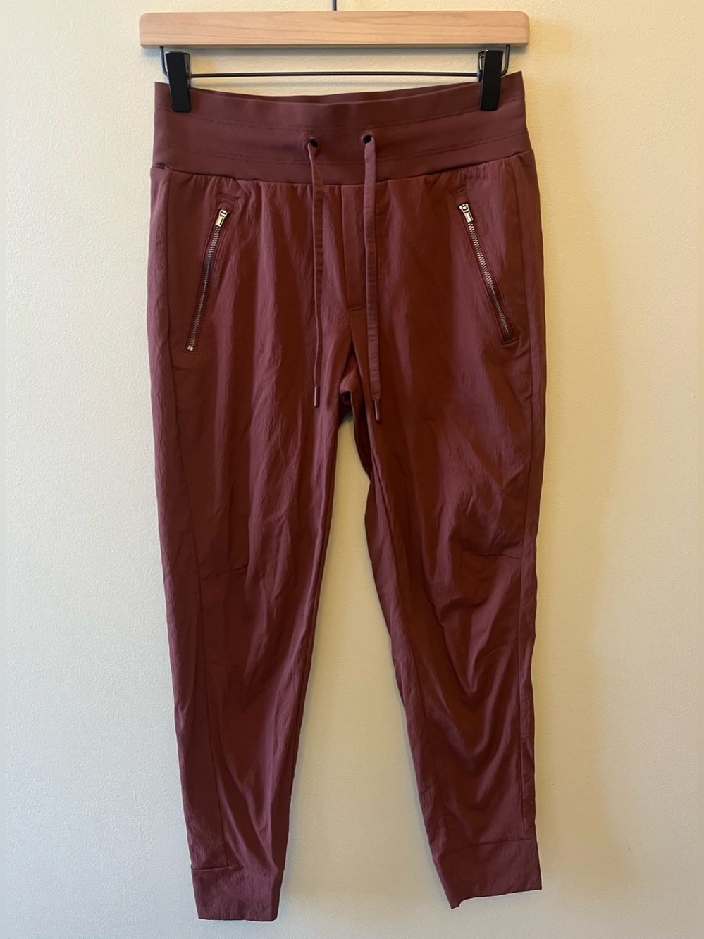 Athleta Trekkie North Joggers Women's Size 0 Rust Color Gorpcore Outdoor